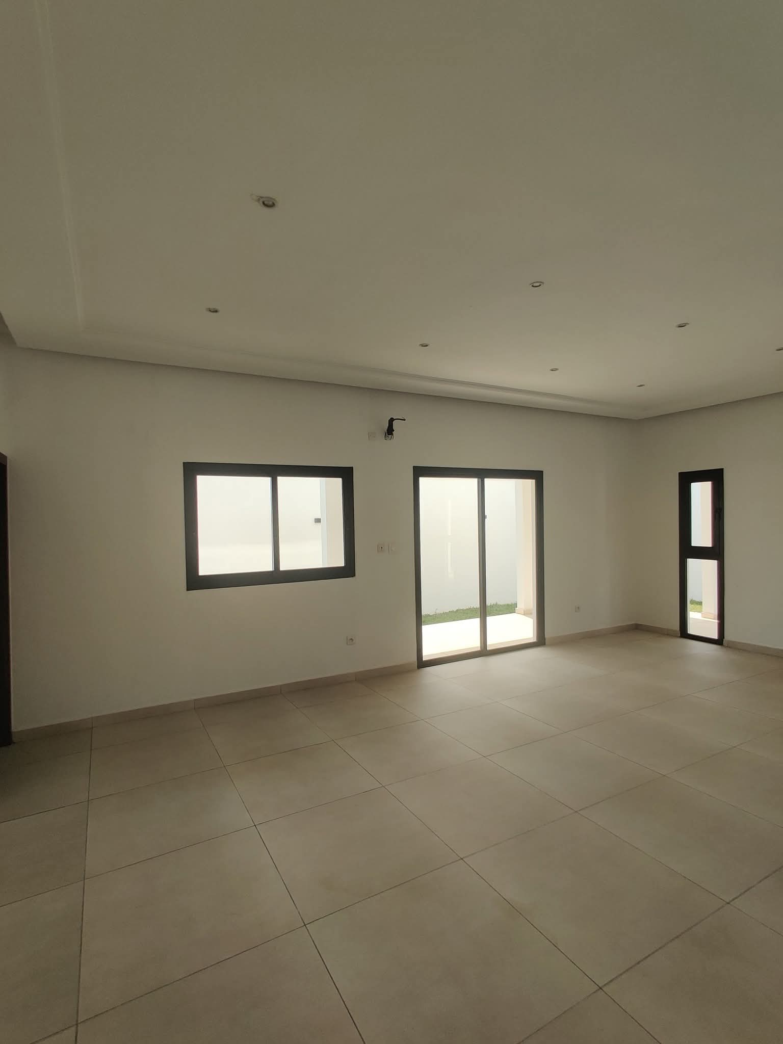 Villa en vente A Bingerville Akandje